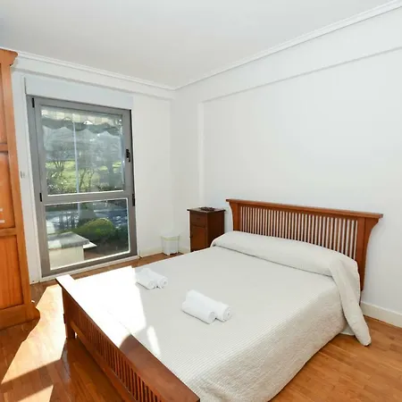 Casa Con Jardin En El Centro De Donostia Nyaraló *