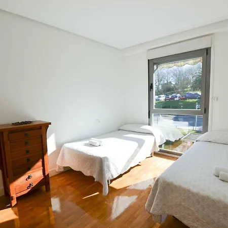 Casa Con Jardin En El Centro De Donostia