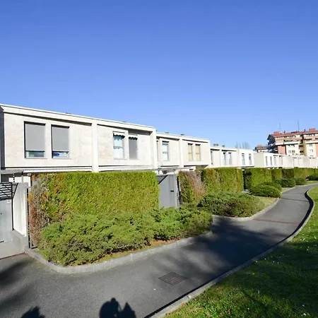Casa Con Jardin En El Centro De Donostia *
